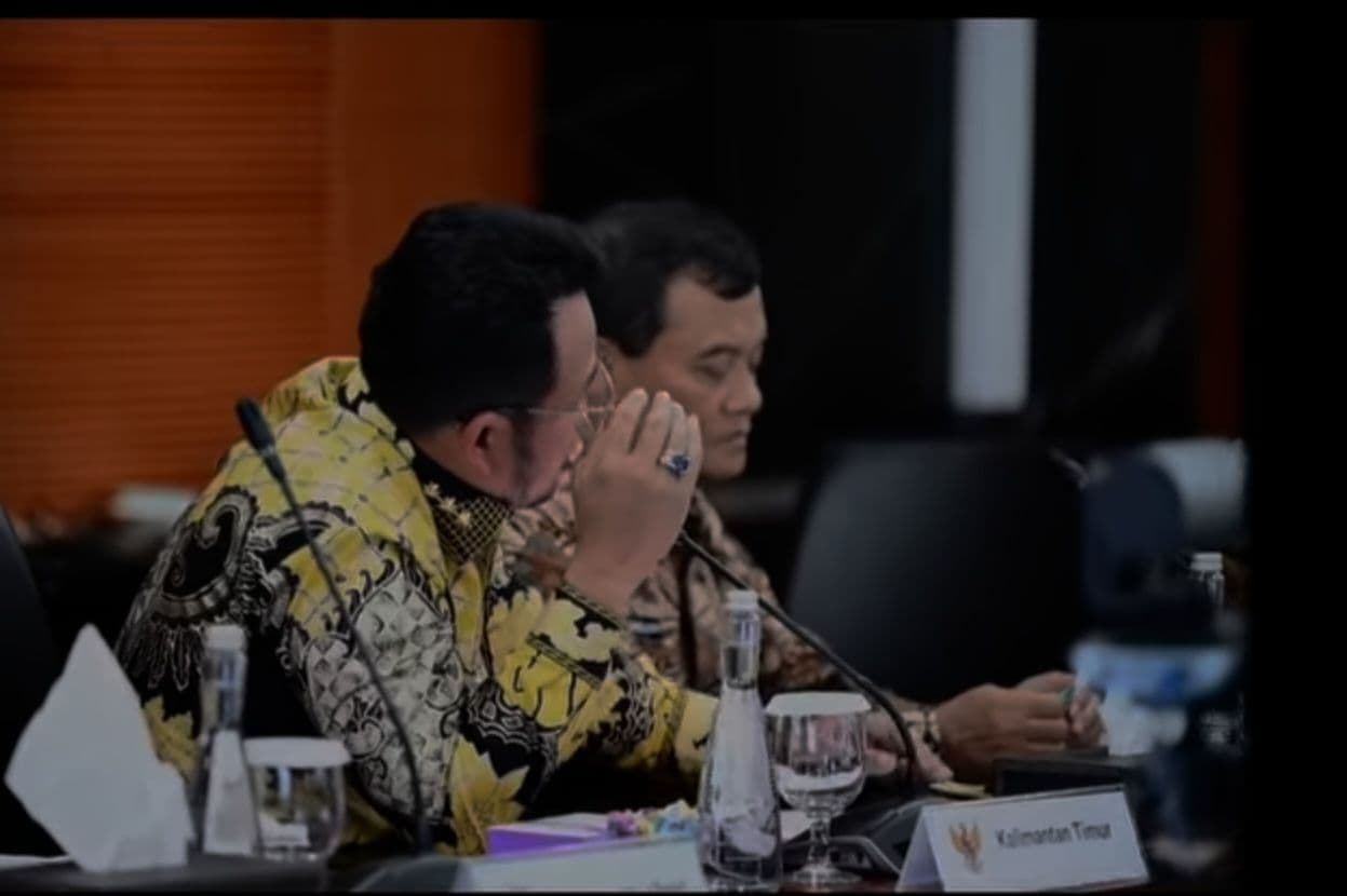 Gubernur Kaltim Rudy Mas'ud dalam pertemuan dengan Menteri Keuangan Purbaya Yudhi Sadewa di Jakarta. (IG @h.rudymasud)