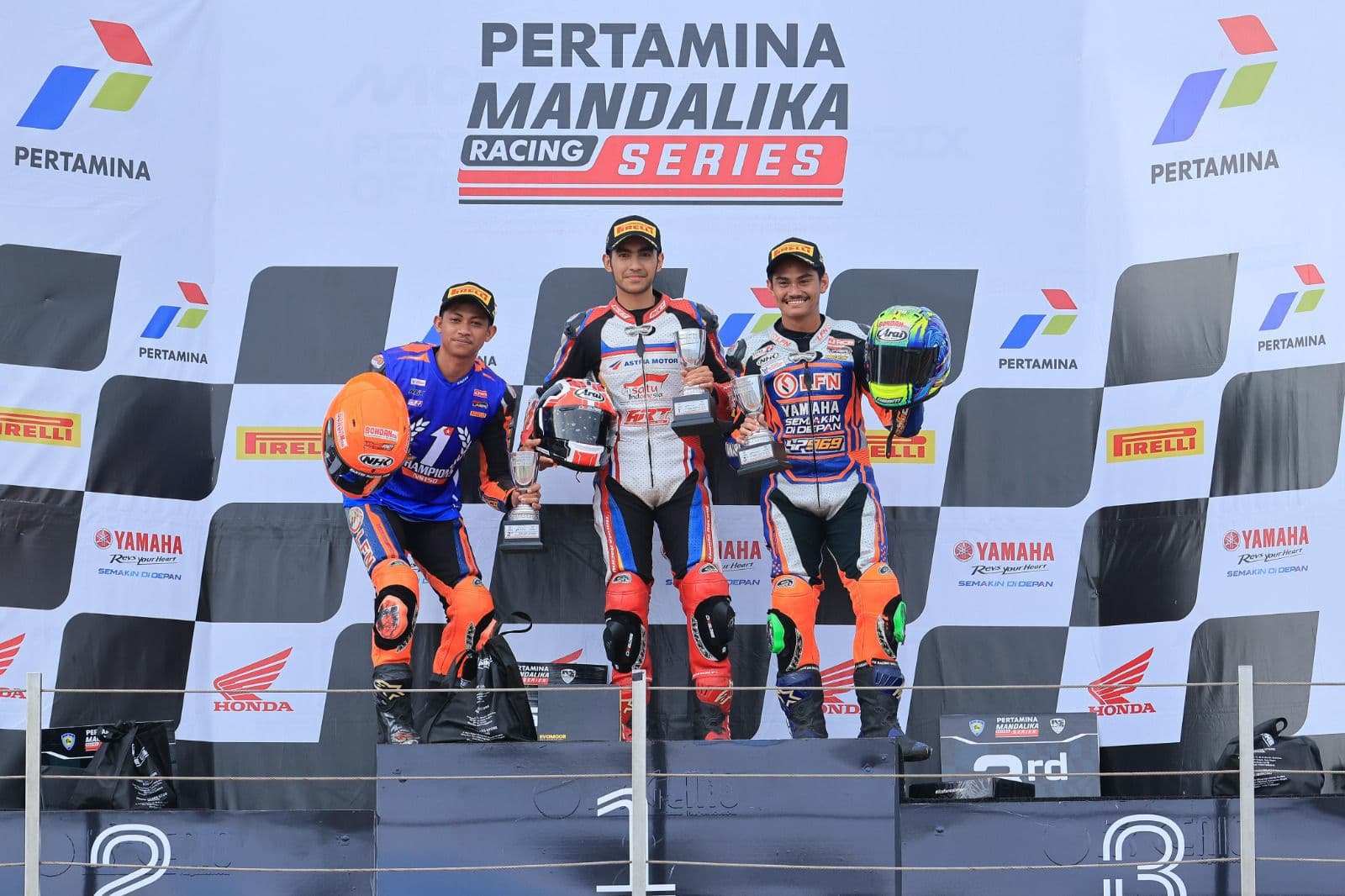 Astra Motor Racing Team Konsisten Sabet Podium di Mandalika 2025