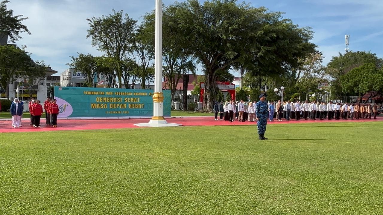 Pemerintah Kota Balikpapan gelar Upacara Hari Kesehatan ke 61, di Halaman Balaikota Balikpapan pada Rabu 12 November 2025