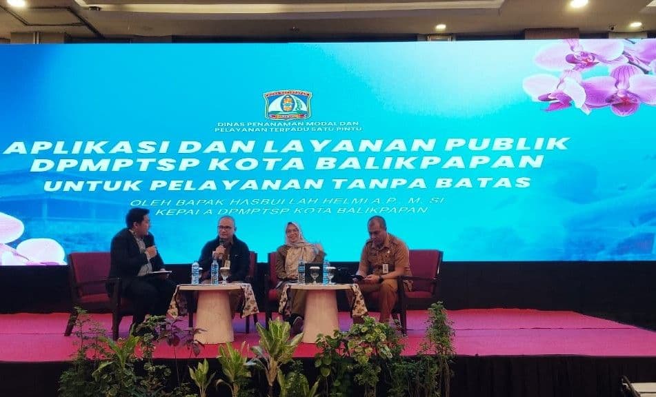Kepala Disdukcapil Balikpapan Tirta Dewi dalam  Workshop Layanan Publik Digital 