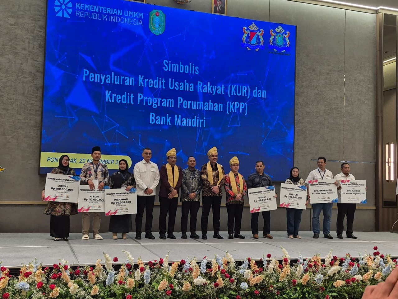 Bank Mandiri Wujudkan Inklusi Keuangan Lewat Akselerasi Penyaluran KUR dan Penguatan Komoditas Daerah Kalbar