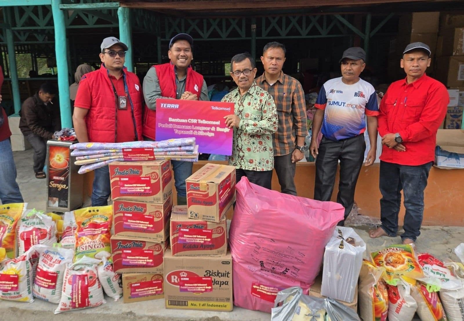 Jaringan Pulih, Bantuan Mengalir dari Telkomsel