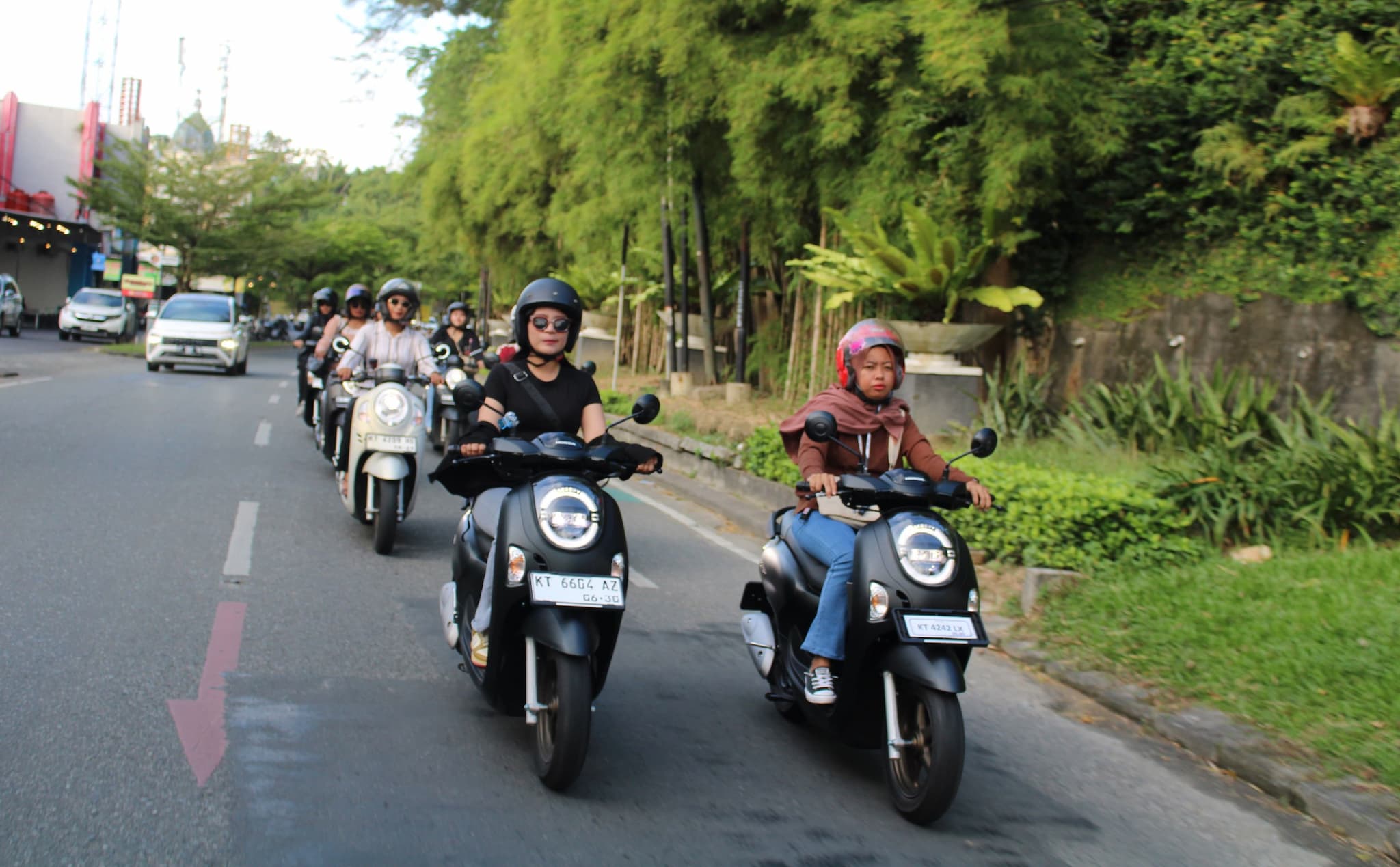Riding Aman Saat Hujan, Ini Tips Penting Bikers di Jalan Raya