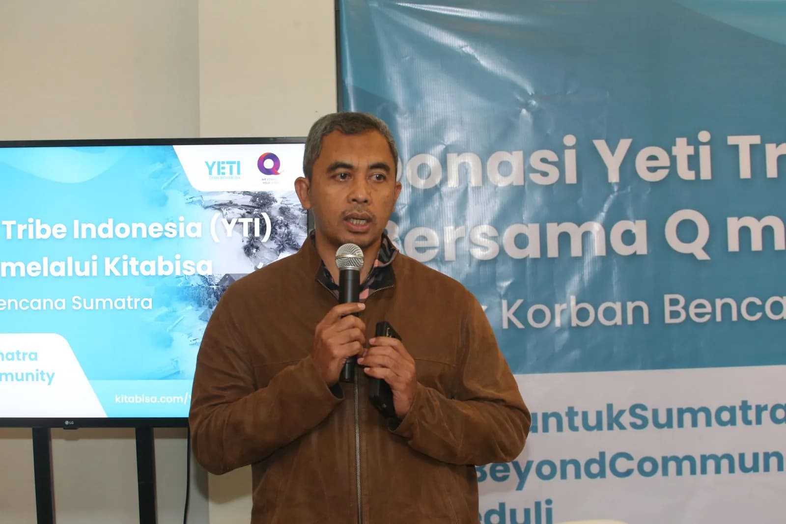 Founder QGroup sekaligus Ketua Umum Yeti Tribe Indonesia (YTI), Kun Wahyu Winasis dalam sambutannya di acara "Donasi Yeti Tribe Indonesia (YTI) Bersama Q Melalui Kitabisa untuk Bencana Sumatra" di Jakarta, Jumat, 23 Januari 2026.