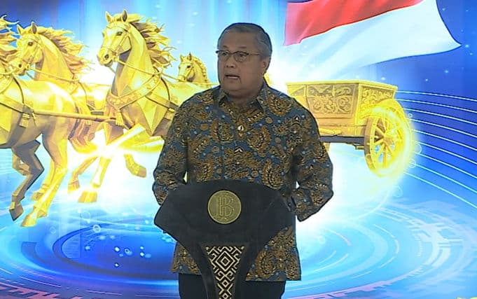 Gubernur Bank Indonesia Perry Warjiyo menekankan tiga pesan utama dalam laporan tersebut, yakni optimisme, komitmen, dan sinergi