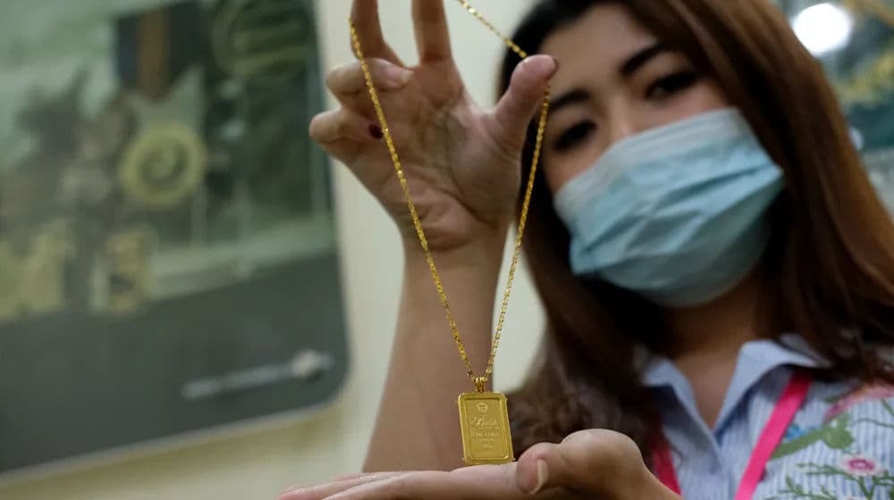 Harga Emas Antam Melonjak, Naik Rp 165.000 per Gram