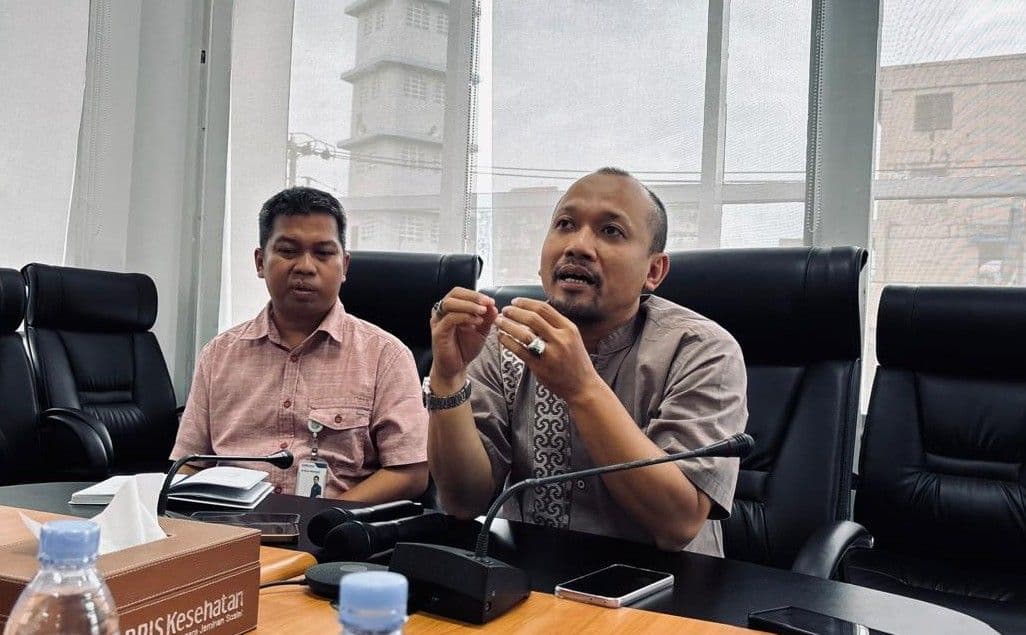 Kepala Cabang BPJS Kesehatan Balikpapan, Aidy Ilmy, menjelaskan penonaktifan tersebut merupakan bagian dari pembaruan dan validasi data nasional yang dilakukan oleh Kementerian Sosial