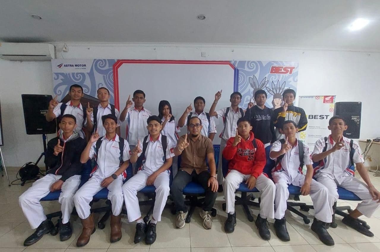 Sebelum Magang, Astra Motor Kaltim 1 Bekali Siswa SMKN 6  