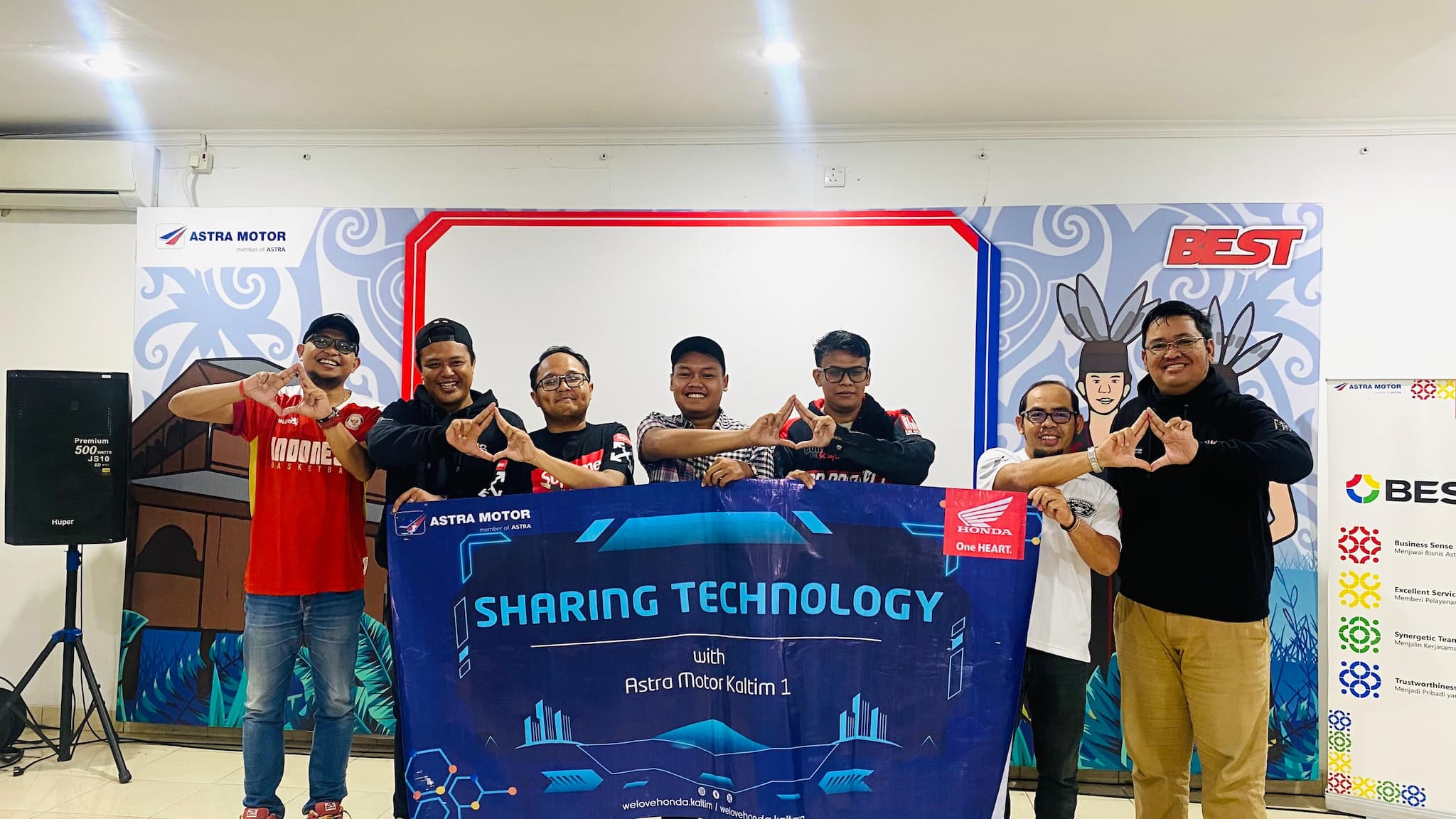 Astra Motor Bongkar Fitur Canggih Motor Honda ke Vlogger