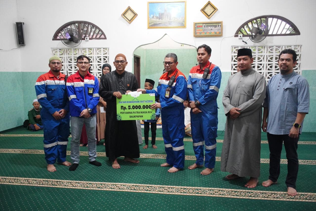 Pertamina Safari Ramadan di Sungai Wain, Salurkan Bantuan