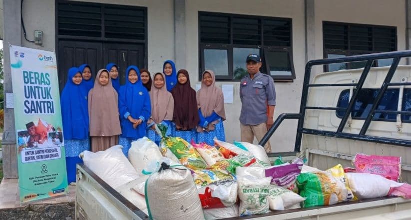 BMH menyalurkan bantuan ke ponpes di Kabupaten Penajam Paser Utara. (Foto: BMH Kaltim)