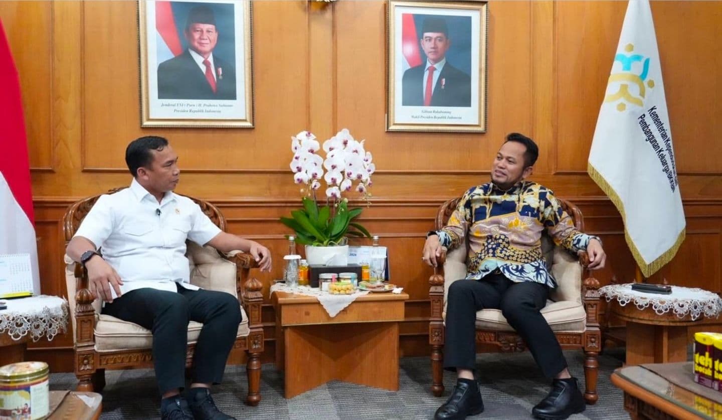 Gubernur Kaltim Rudy Mas'ud saat berkoordinasi dengan Menteri Kependudukan dan Pembangunan Keluarga Wihaji di Jakarta. (Foto: Adpimprov Kaltim)