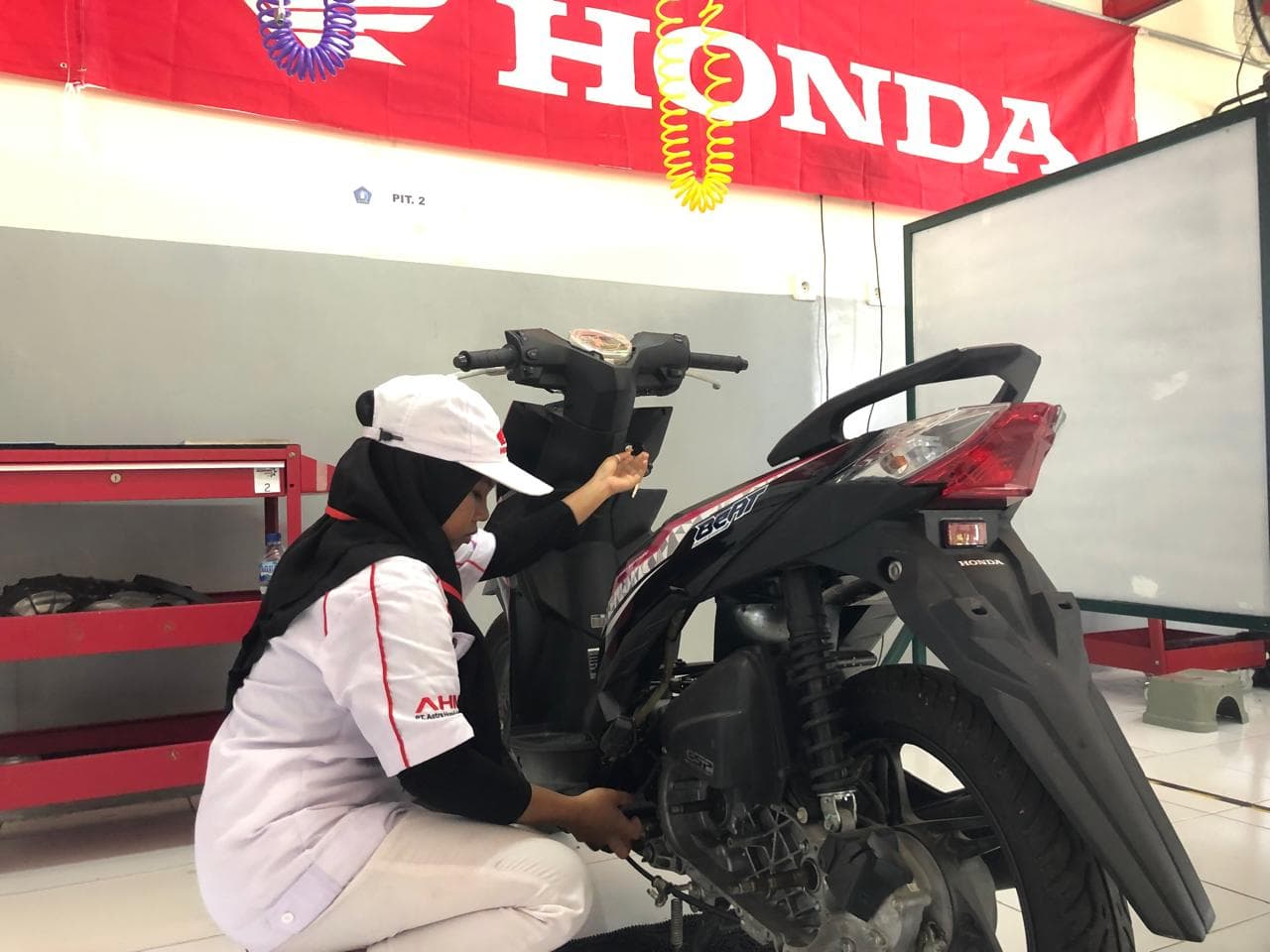 Astra Motor Kaltim 1 Cetak Mekanik Handal di Tanah Grogot