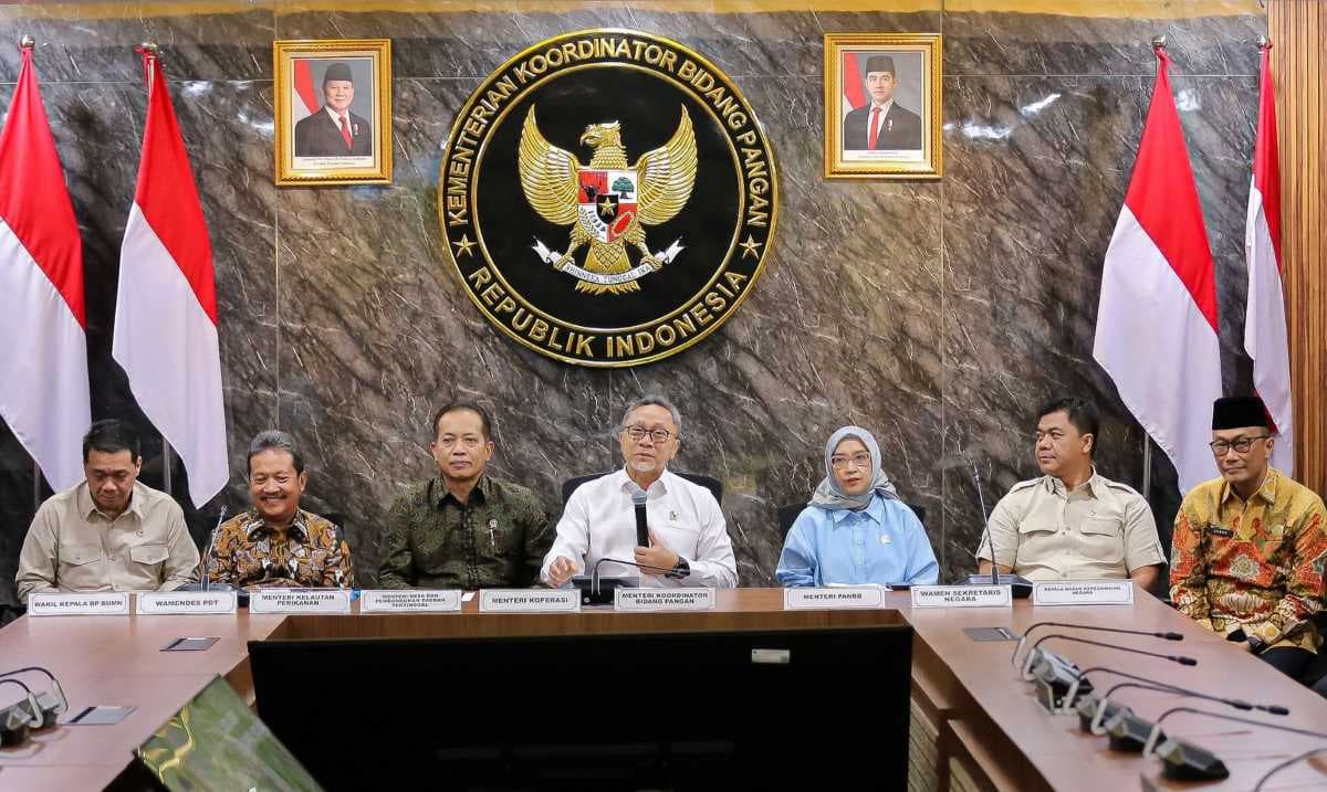 Menteri Koordinator Bidang Pangan, Zulkifli Hasan, mengumumkan lowongan kerja sebanyak 35 ribu orang untuk Koperasi Desa Merah Putih. (Foto: Kemenkop)