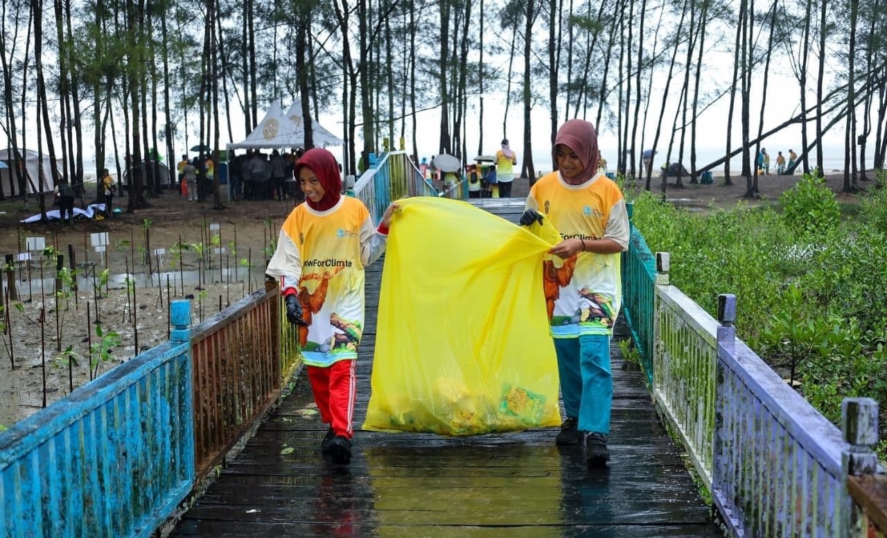 Aksi Bersih Pantai Tanah Merah, 202 Kg Sampah Diangkut  