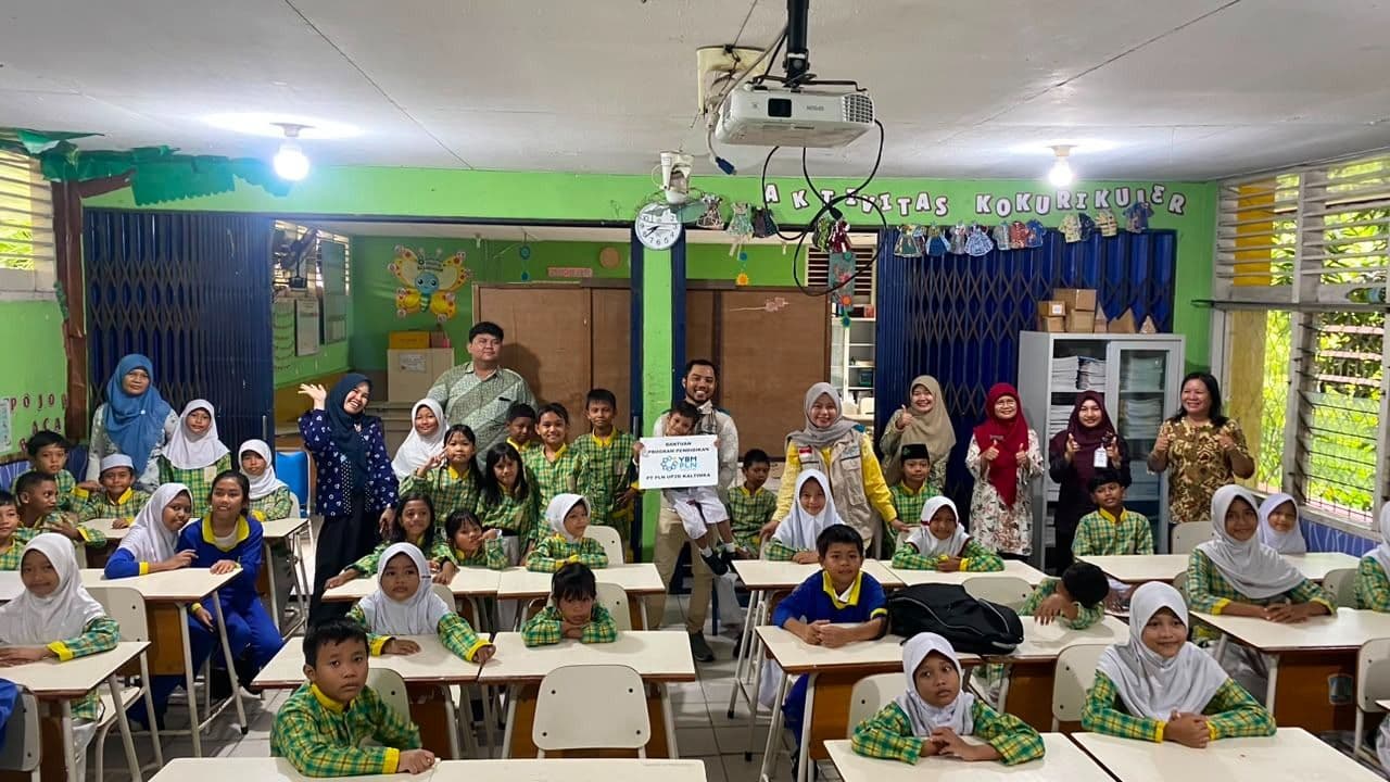 YBM PLN Salurkan Bantuan Pendidikan untuk 68 Pelajar di Kaltim