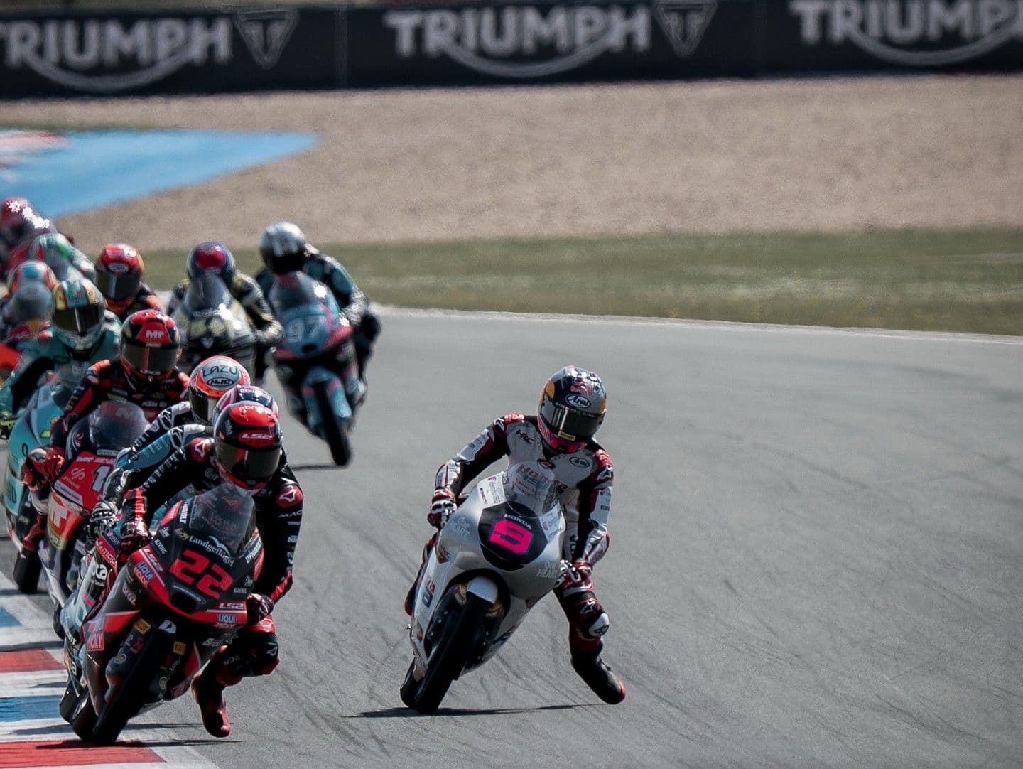 Veda Egapratama (9) raih 8 poin di sirkuit Sachsenring, Jerman, Minggu (12/7/2026). 