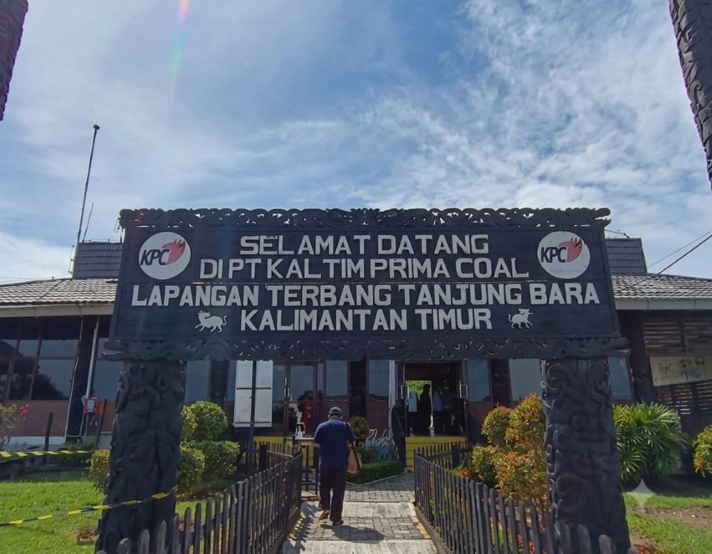 Bandara milik PT Kaltim Prima Coal, Bandara Tanjung Bara di Kutai Timur dibuka untuk umum. 