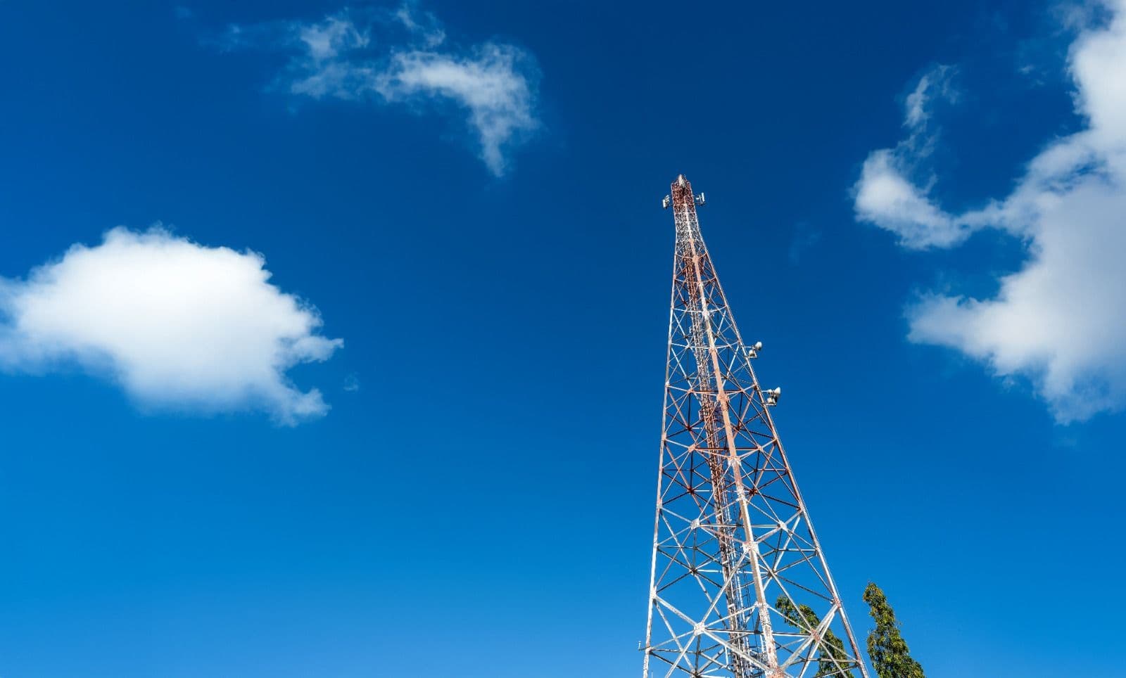 Trafik Data Indosat Kalimantan Tumbuh 27,6 Persen