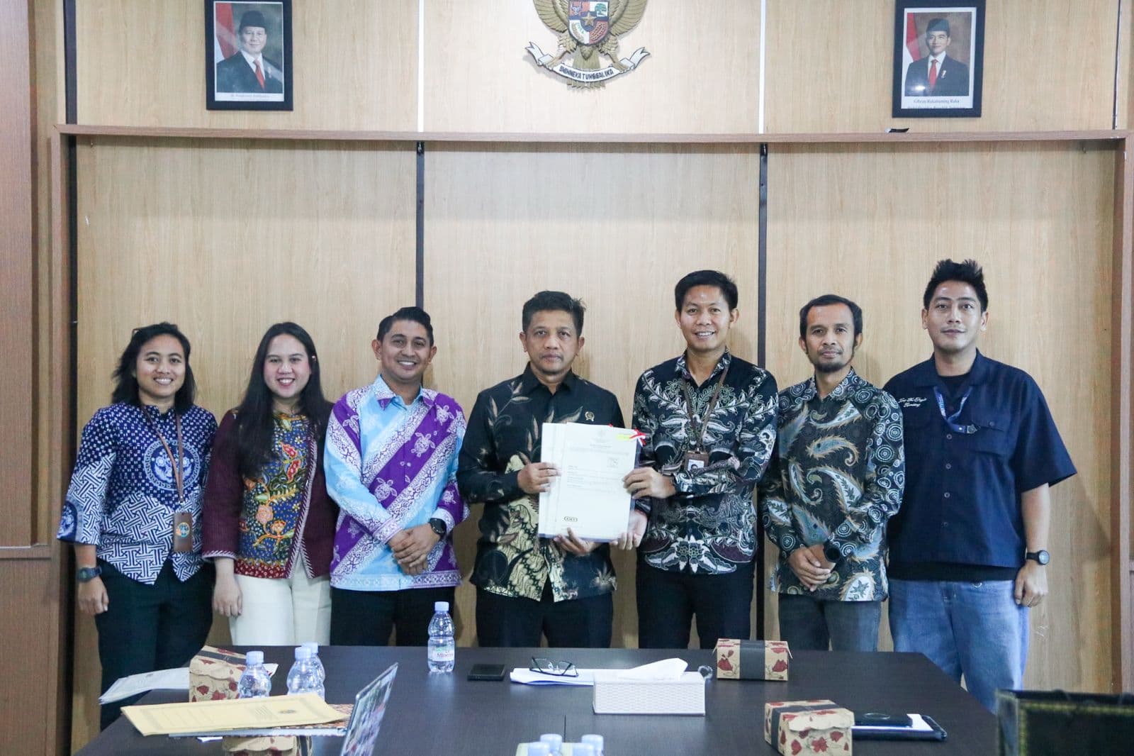 Amankan Aset Negara, PLN Terima 12 Sertifikat Tanah 