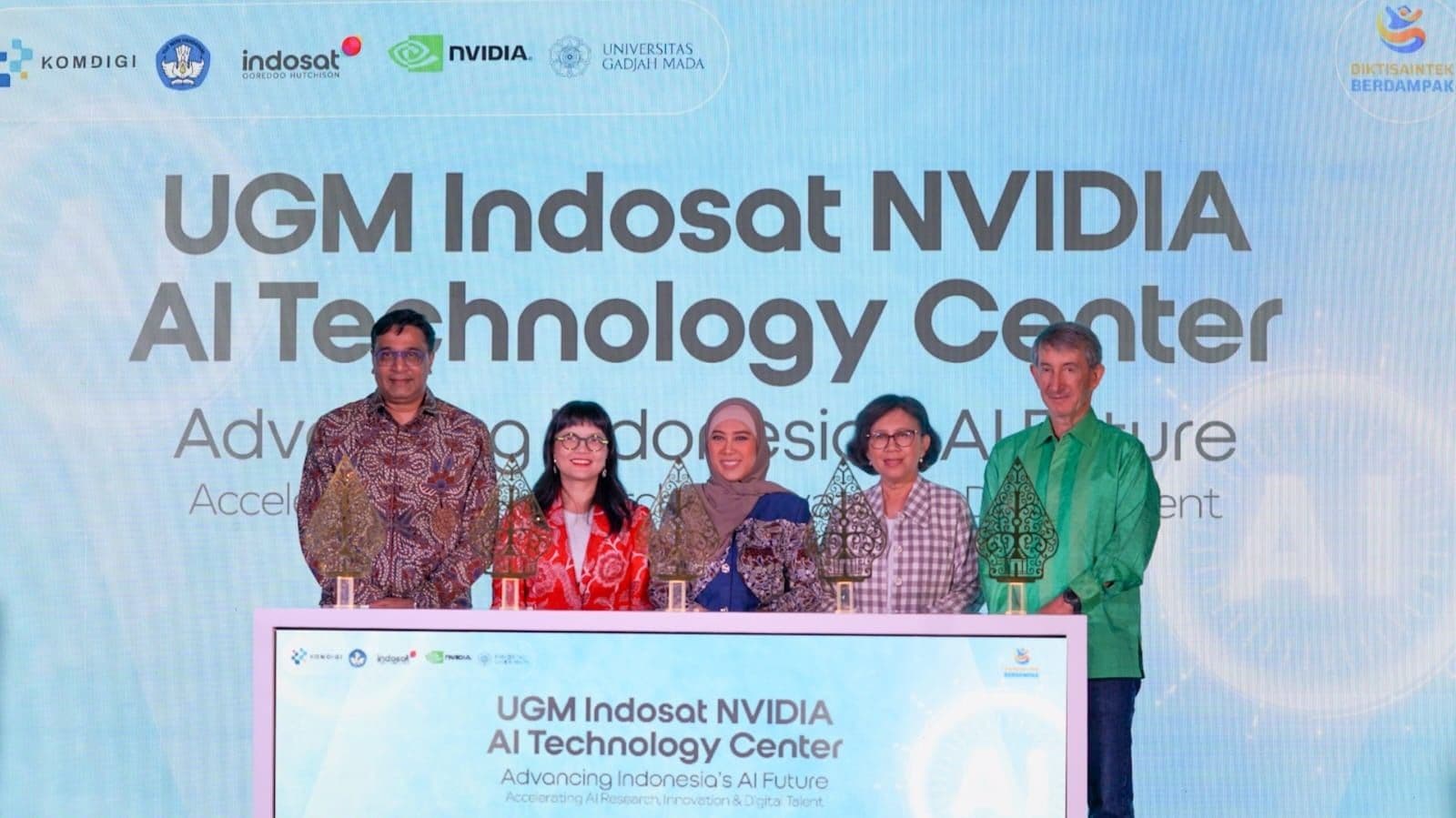 Kemkomdigi, Indosat, NVIDIA, dan UGM Resmikan Pusat Riset AI 