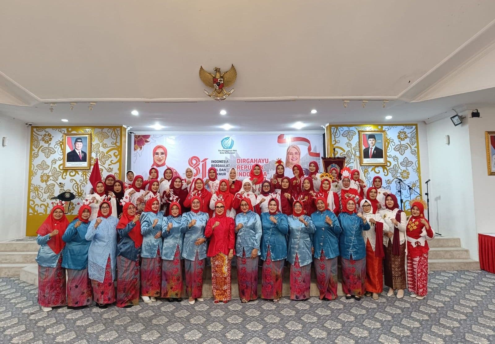 PKK Balikpapan Berkebaya Semarakkan HUT RI
