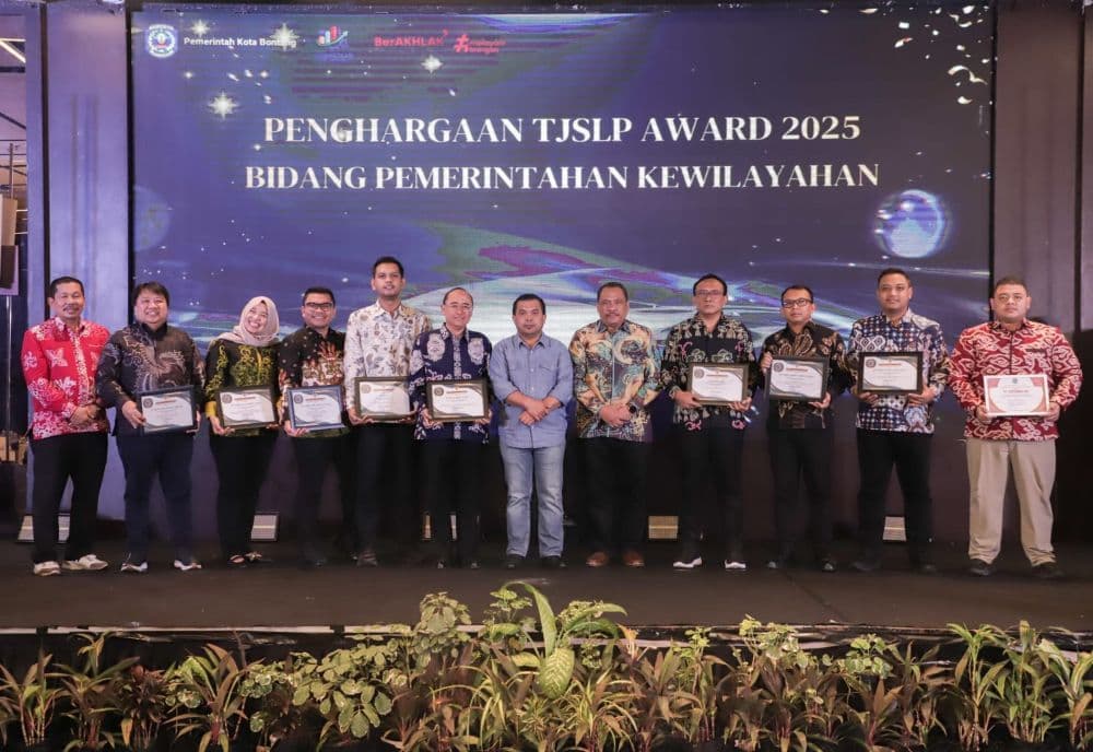 PLN UID Kaltimra melalui UP3 Bontang meraih tiga penghargaan dari Pemkot Bontang atas kontribusi di bidang sosial, pendidikan, kesehatan, dan pemberdayaan masyarakat.