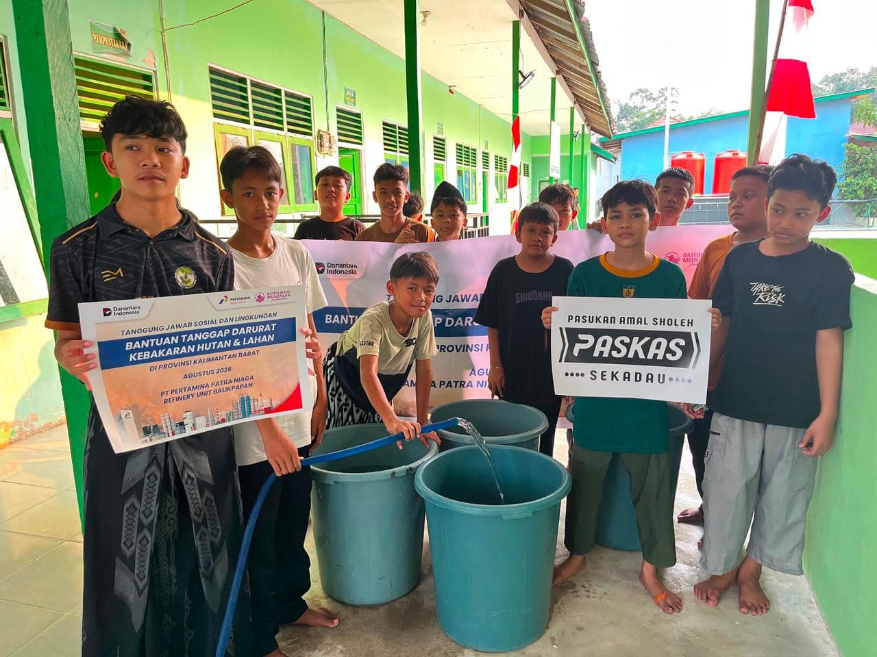 Pertamina Salurkan Bantuan untuk Korban Karhutla Kalbar
