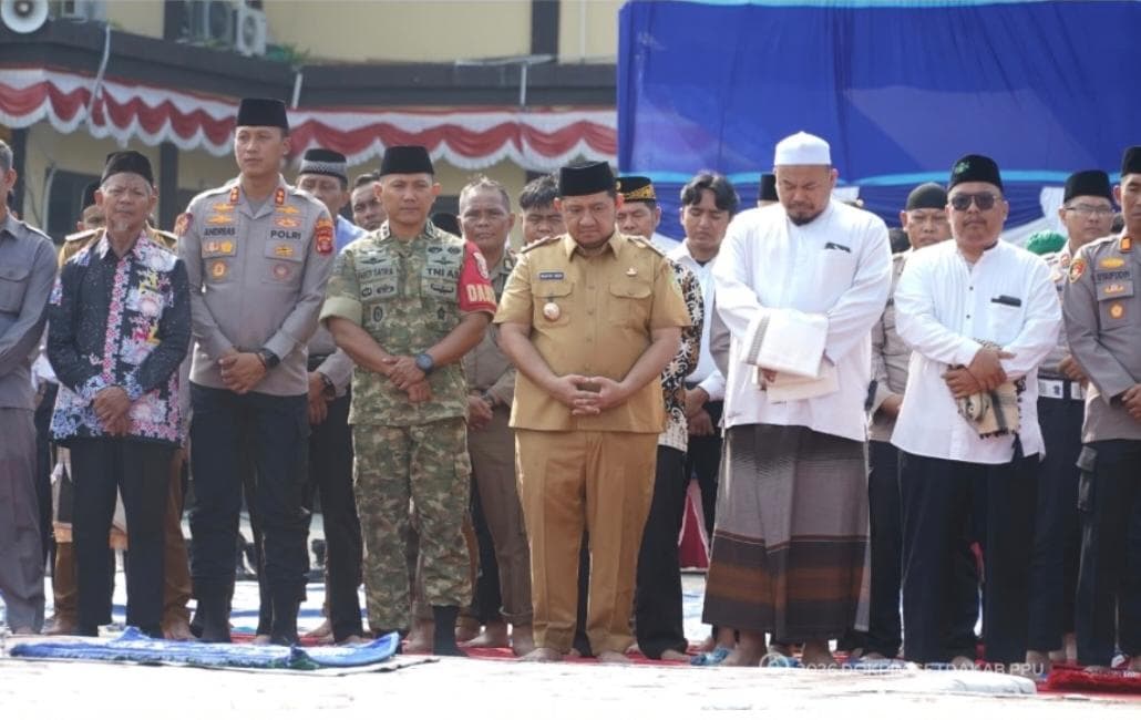 Bupati PPU dan Warga Shalat Istisqa, Berdoa Minta Hujan 
