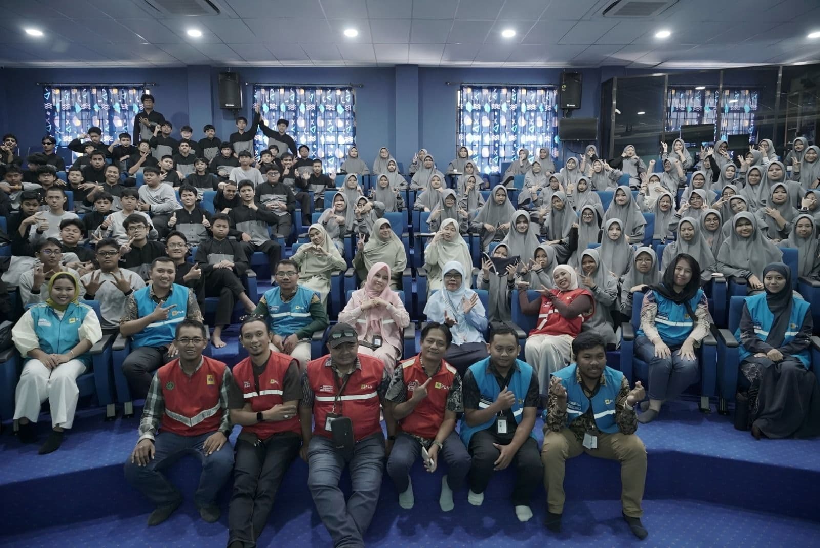 PLN Ajak Pelajar Balikpapan Jadi Pelopor Keselamatan Listrik 