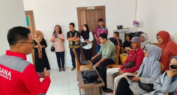 111 Warga Gunung Steleng Aktivasi IKD, Dinsos PPU Dorong Perlinsos Terintegrasi