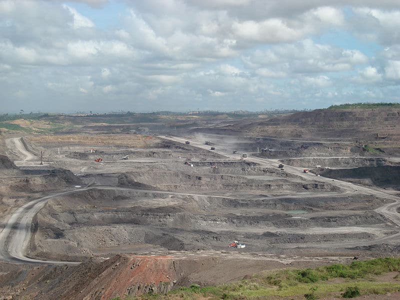 PT Bumi Resources Tbk (BUMI) buka suara menanggapi rumor rencana akuisisi Kideco milik Indika Energy (INDY).
