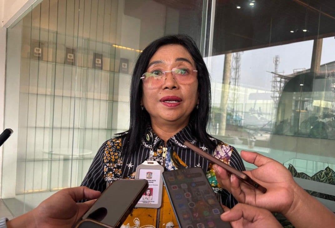 Kepala Dinas Pariwisata, Pemuda, dan Olahraga (Disporapar) Kota Balikpapan, Cokorda Ratih Kusuma, mengungkapkan bahwa kunjungan ke sejumlah destinasi wisata mulai menunjukkan penurunan akibat paparan asap 
