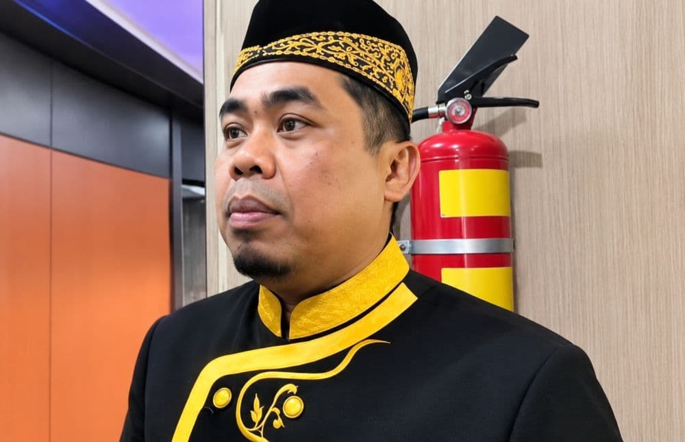 Sekretaris Disbudpar PPU, Suparman