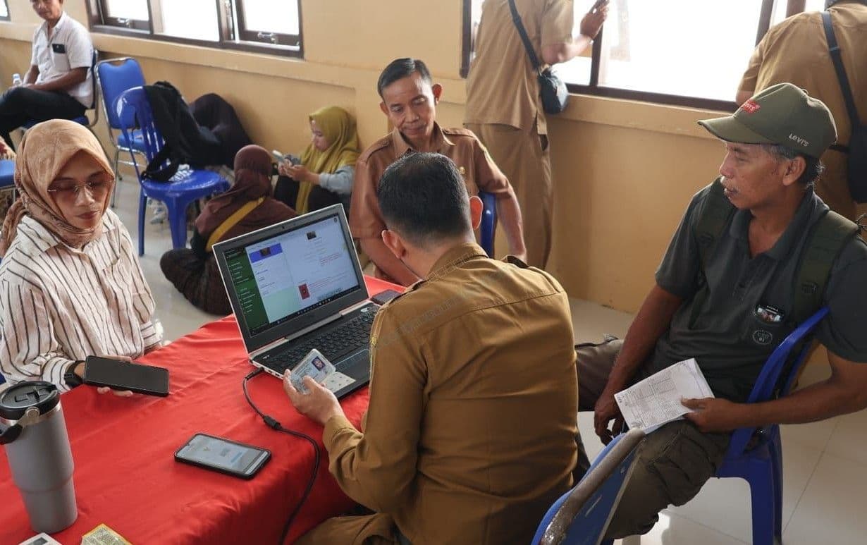 Percepat IKD dan Bansos, 3 OPD Pemkab PPU Jemput Bola Layani Warga Buluminung