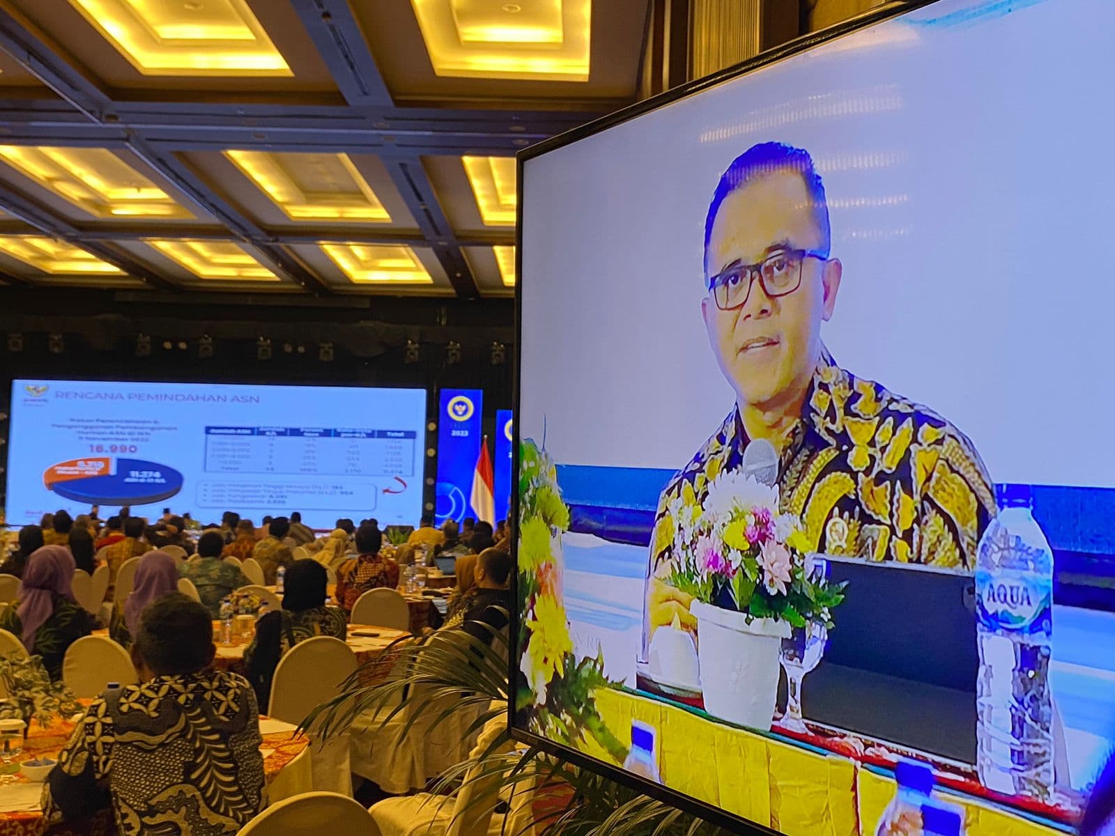 Menteri Pendayagunaan Aparatur Negara dan Reformasi Birokrasi (Menpan-RB), Abdullah Azwar Anas, menjadi salah satu pembicara yang dihadirkan pada Rapat Kerja Nasional (Rakernas) Asosiasi Pemerintah Provinsi Seluruh Indonesia (APPSI) yang digelar di Ballroom Hotel Novotel Balikpapan, Jumat (24/2/2023).