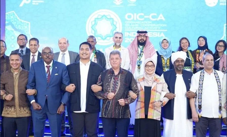 Menteri Pemuda dan Olahraga (Menpora) RI Ario Bimo Nandito Ariotedjo resmi membuka event internasional Organization of Islamic Cooperation Cultural Activity (OIC-CA) 2023