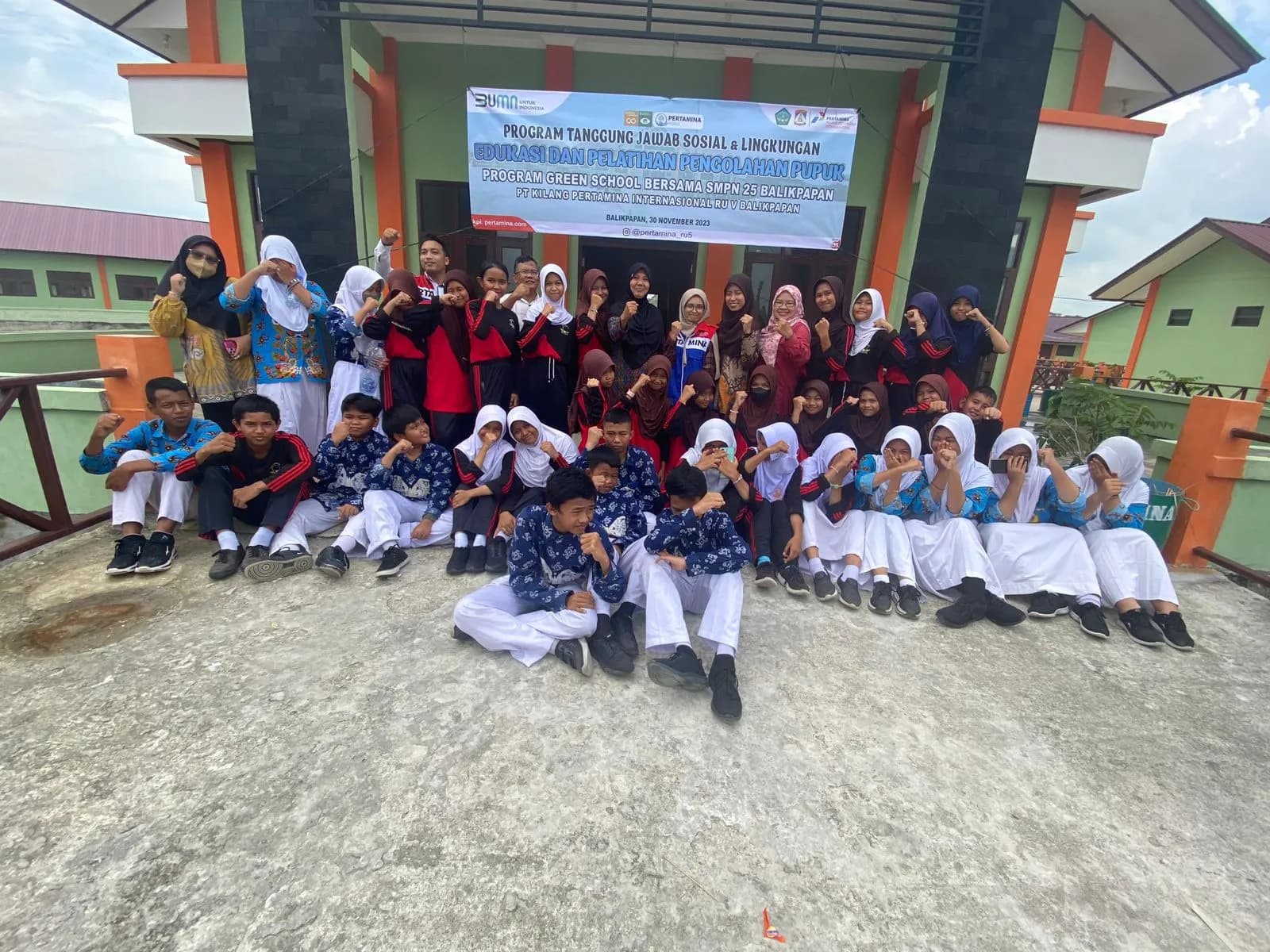 Kembangkan Penghijauan Sekolah, Kilang Pertamina Unit Balikpapan Edukasi Pelajar