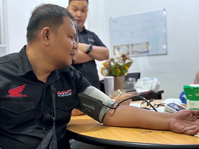 Astra Motor menggelar donor darah serentak di 12 wilayah operasionalnya. (Astra)