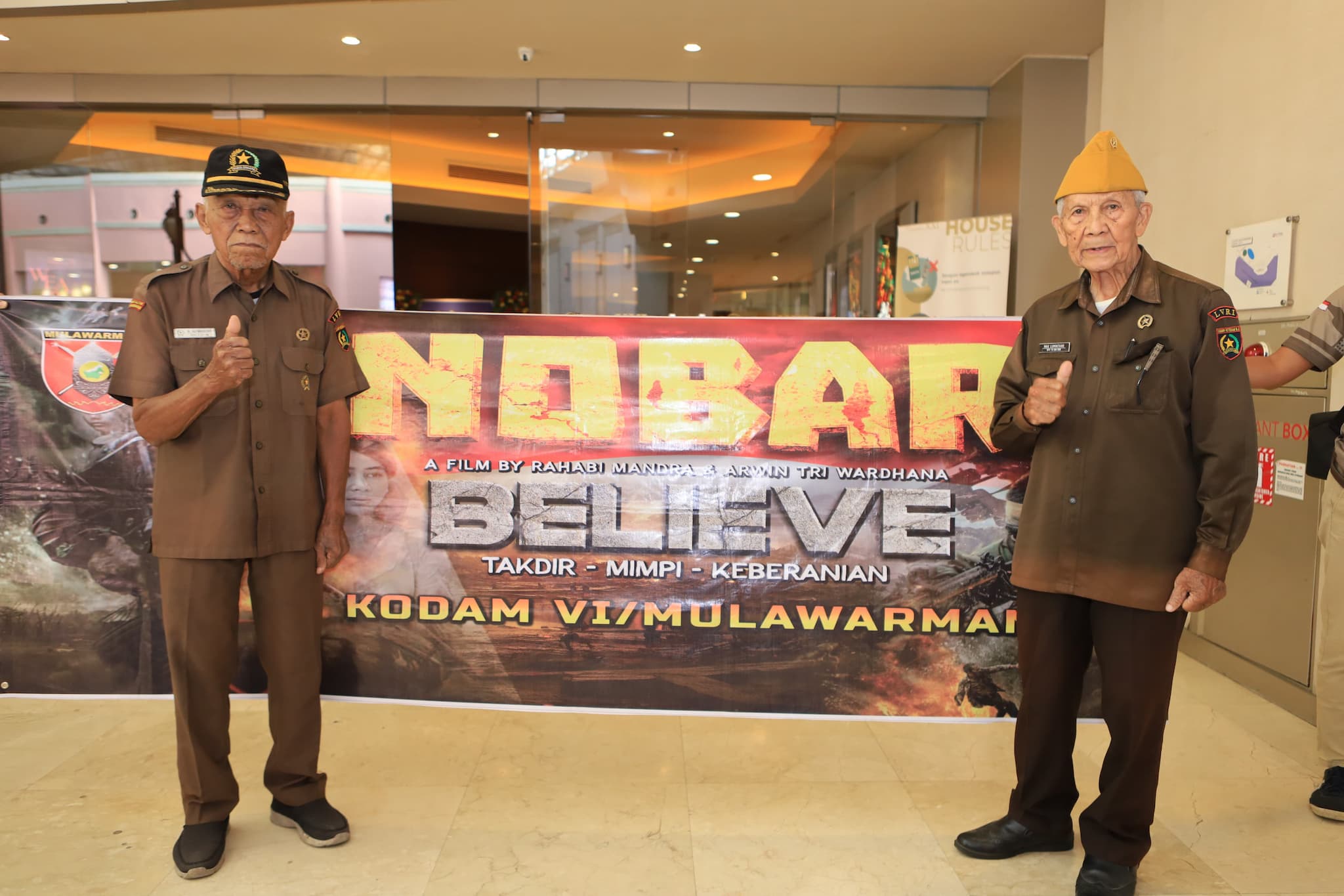 Kodam VI/Mulawarman Nobar Film Believe Bareng Veteran dan Media