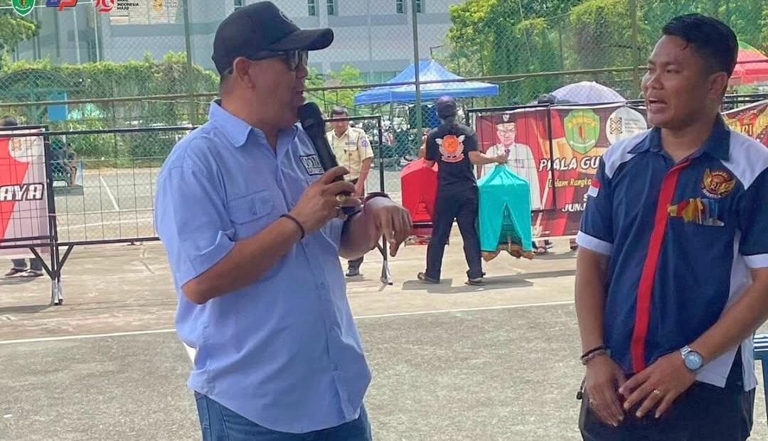Kepala Bidang Pembudayaan Olahraga Dispora Kaltim, AA Bagus Surya Saputra Sugiarta, membuka Festival Burung di Samarinda.