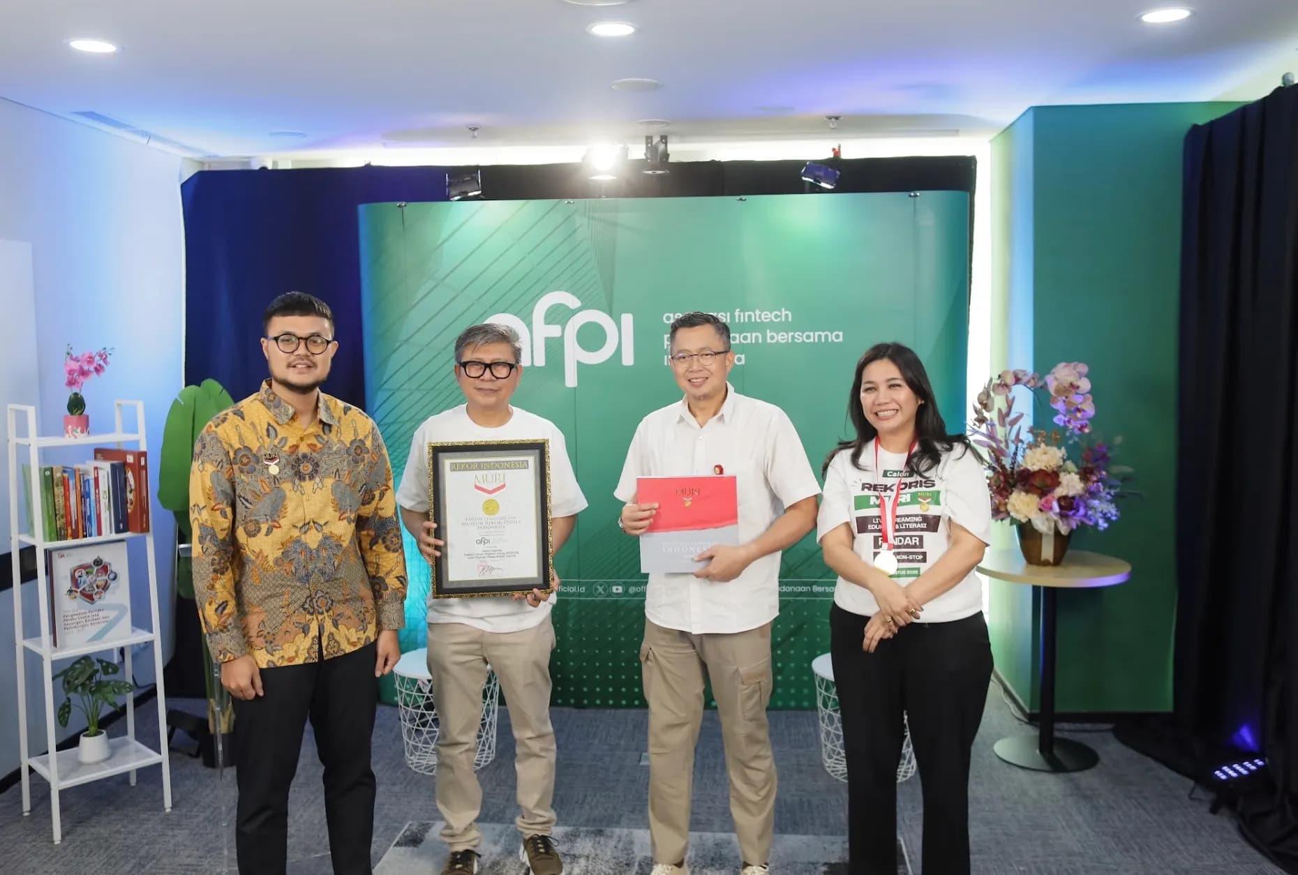 AFPI Pecahkan Rekor MURI dengan Siaran Literasi Pinjaman Daring 25 Jam di YouTube