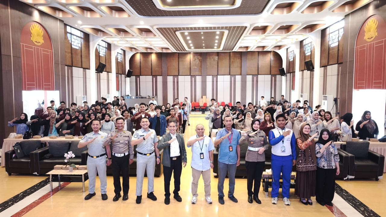 Astra Motor Kaltim Edukasi Safety Riding ke Mahasiswa Universitas Mulia Balikpapan