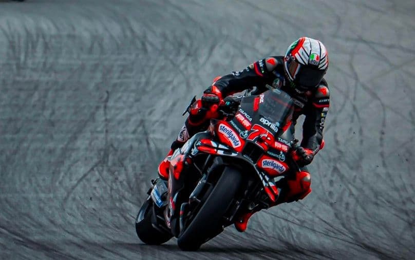 Pebalap Aprilia Racing, Marco Bezzechi memenangi seri terakhir MotoGP 2025 di sirkuit Ricardo Tormo Valencia, Minggu, 16 November 2025. (Foto: @marcobezz72)