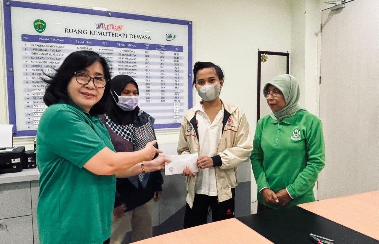 YKI Balikpapan Salurkan Bantuan ke Pasien Kanker Kurang Mampu pada Jumat 27 Februari 2026