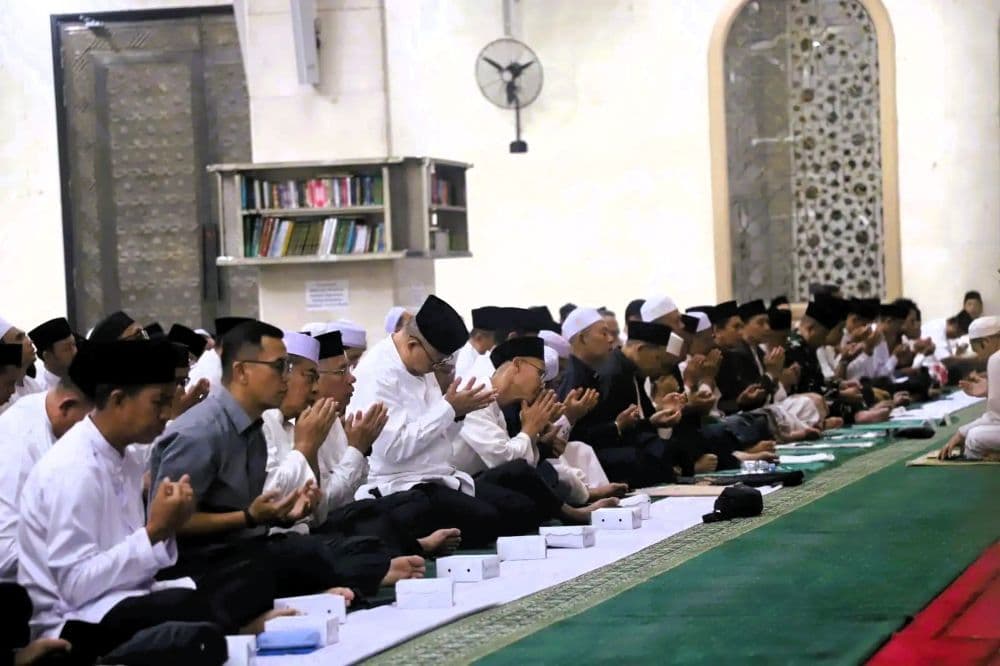 Suasana doa bersama dan istighosah MUI Kaltim. (Foto: Diskominfo Kaltim)