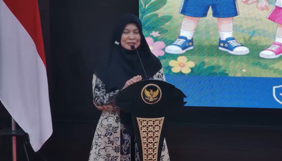 Pelaksana Tugas (Plt) Kepala Dinas Pemberdayaan Perempuan, Perlindungan Anak dan Keluarga Berencana (DP3AKB) Kota Balikpapan, Nursyamsiarni Djufri Larose, dalam Rapat Tugas dan Advokasi Perlindungan Anak dalam rangka memperingati Hari Anak Nasional 2026 di Auditorium Balai Kota Balikpapan, Kamis (23/7/2026)