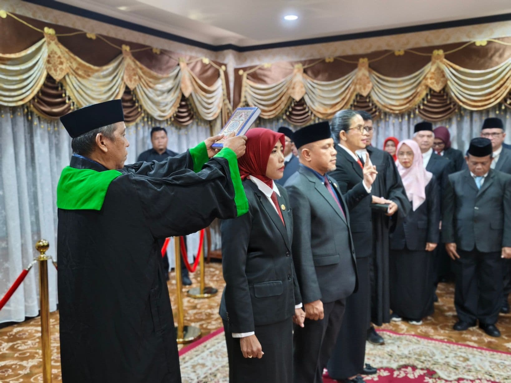 Walikota Balikpapan Rahmad Mas'ud melantik tiga pejabat tinggi Pratama di lingkungan Pemerintah Kota Balikpapan pada Jumat, 24 Juli 2026