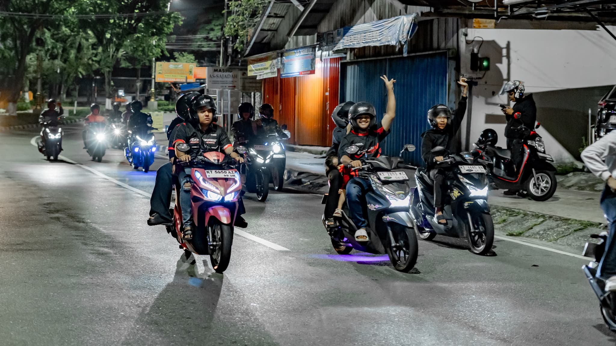 Honda Vario EVO 160 Night Ride, Sensasi Keliling Balikpapan Malam Hari