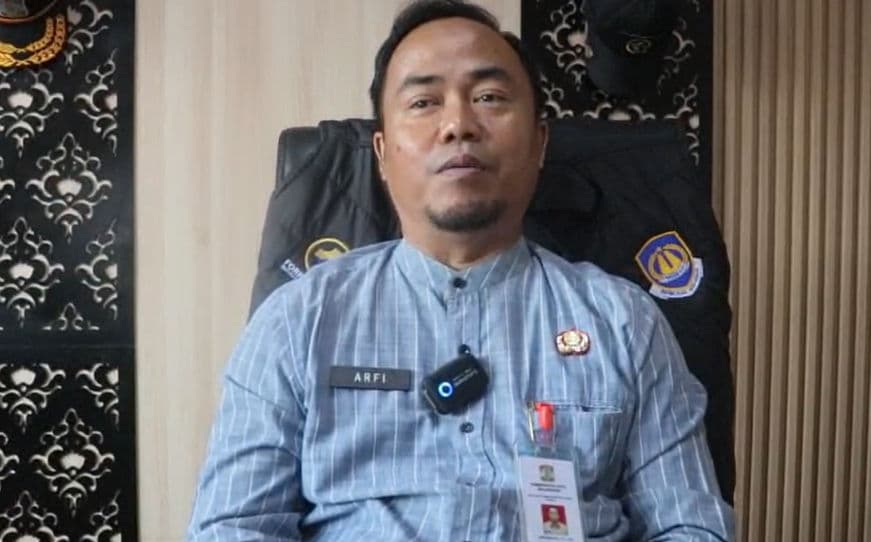 Video Nenek Duduk di Lantai Viral, Kepala Dinsos Balikpapan - Arfiansyah Ungkap Fakta Sebenarnya